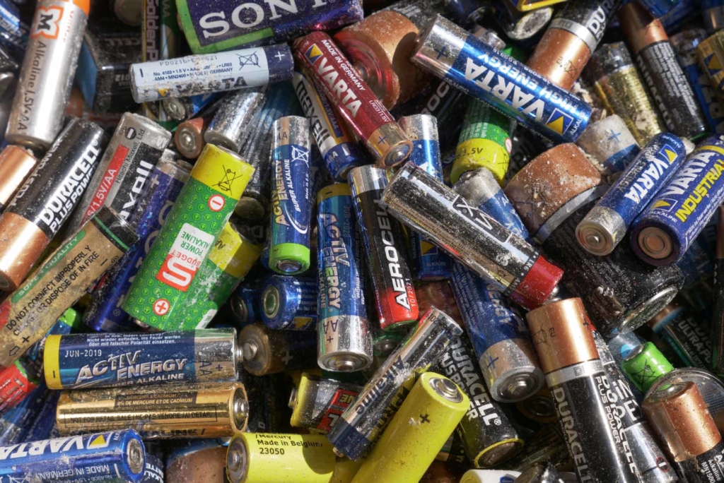 Batterien gefährliche Abfälle